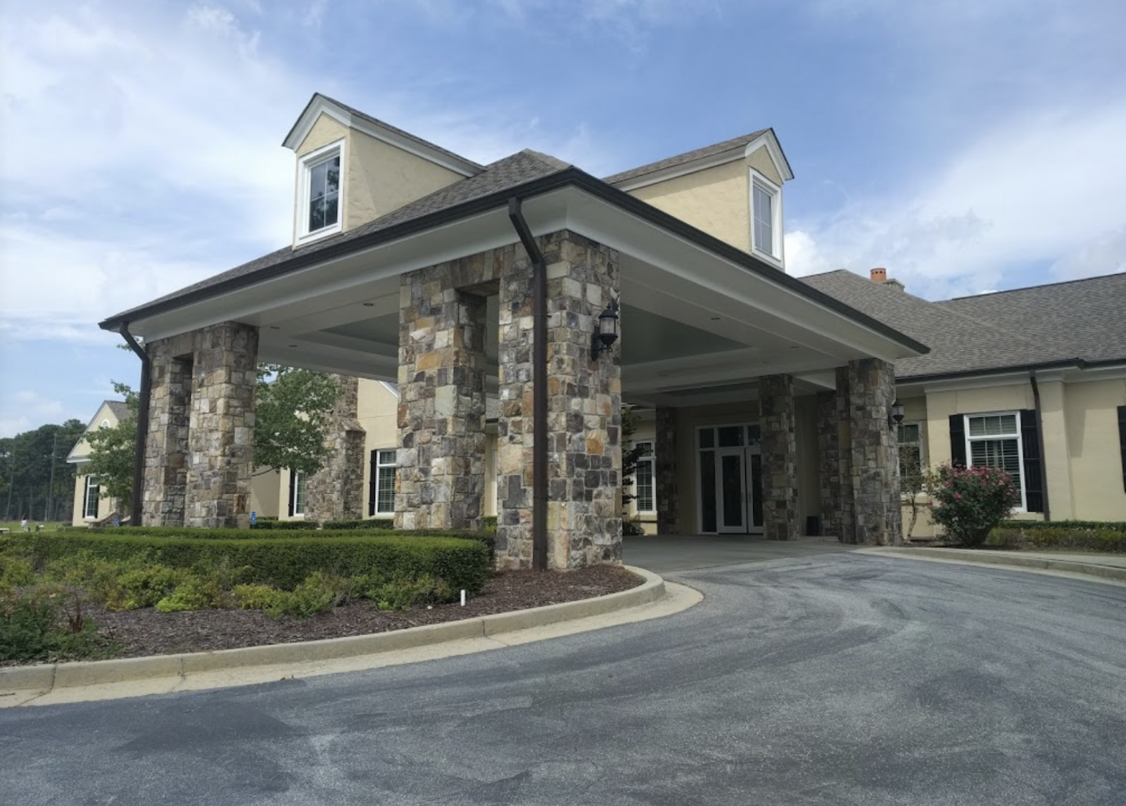 Berkeley Hill Country Club (Pool Cabana)